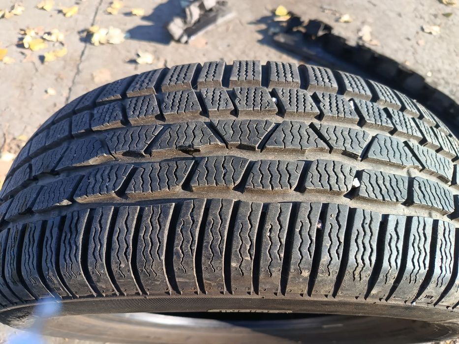 Anvelopa 215/60/R16 Continental Iarna Audi A1 8X (2010 - 2014)