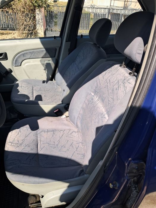 Dacia Logan 1,4 benzina 2005