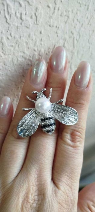 Брошь отличного качества