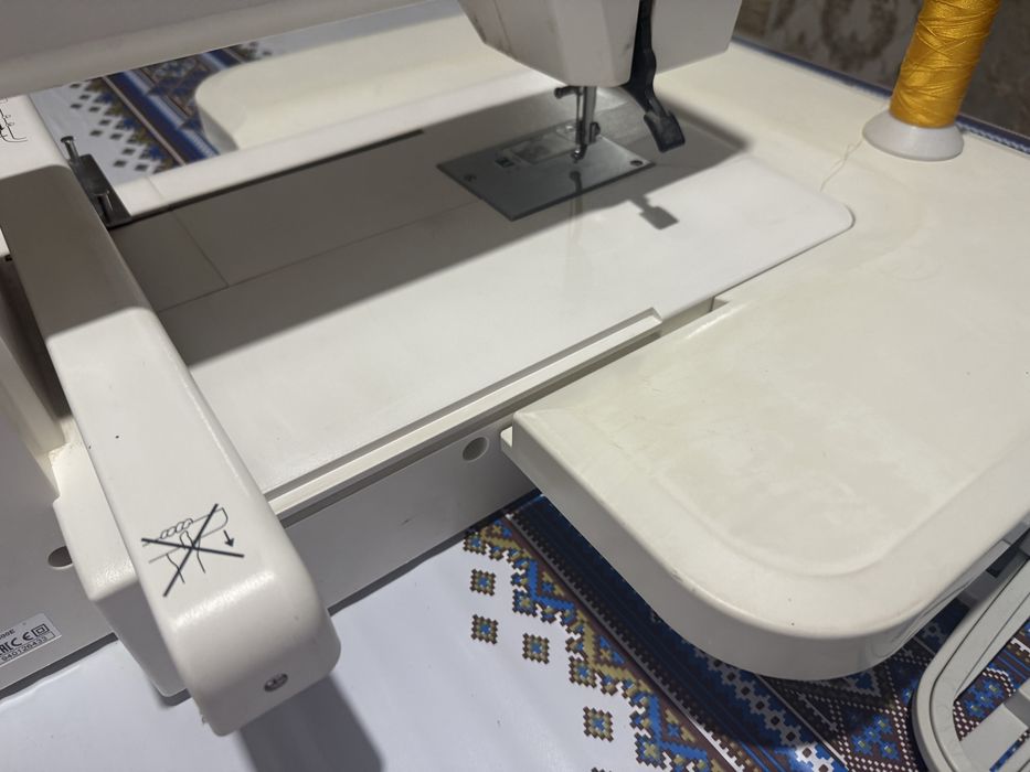 Janome Memory Craft 500 E