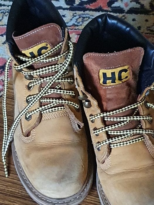 Продам ботинки б.у.