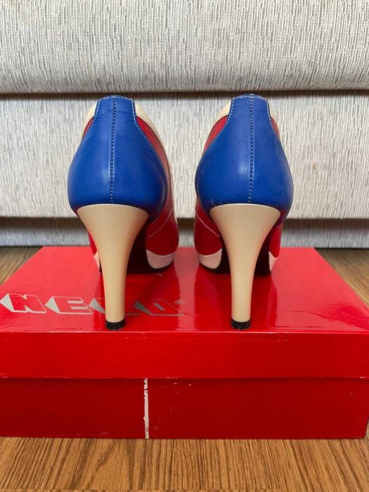 Pantofi cu toc Femei rosu-albastru