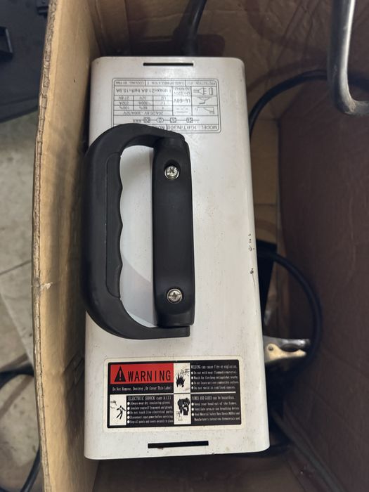 Инверторен заваръчен апарат kraft tools IGBT-N300