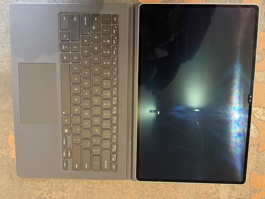 Samsung Galaxy Tab S10 Ultra 5G 1TB 16GB + Book Cover Keyboard