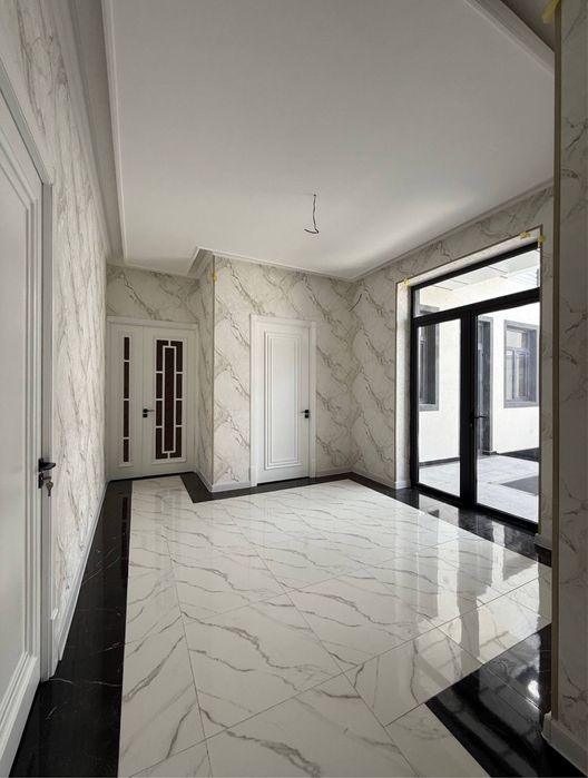 Uchaska sotiladi 2 sotix 5 xona