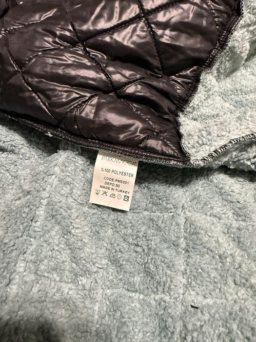 Продам куртку женскую