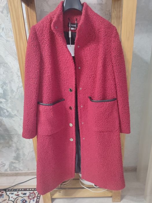 Продам пальто букле