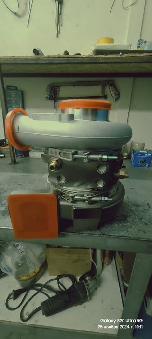 Турбина новая HY40V (Курсор 8) Ивеко