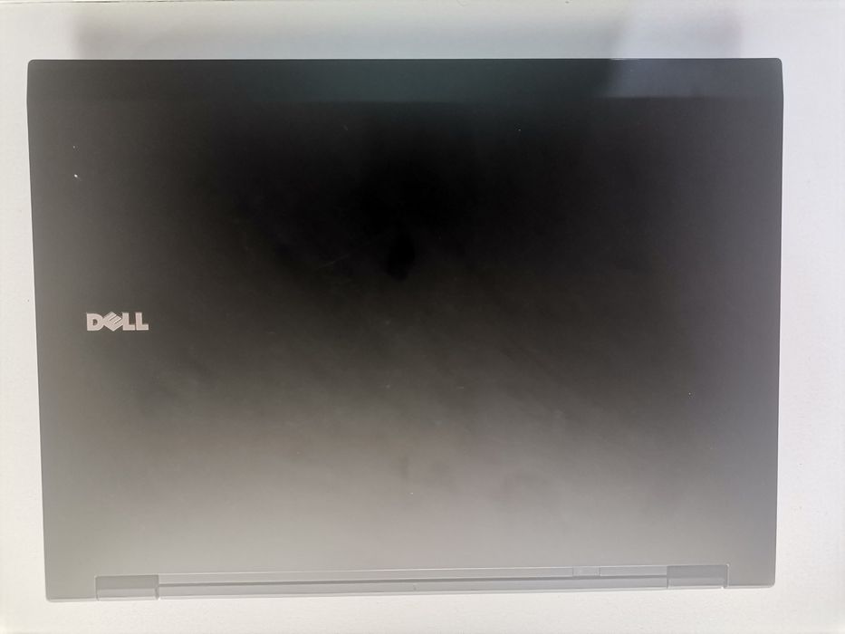 Laptopuri Dell funcționale dar și de piese