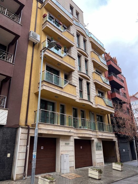 Дава се под наем Тристаен апартамент в София, Хиподрума - 98 кв.м за 897.6 € - Снимка #14