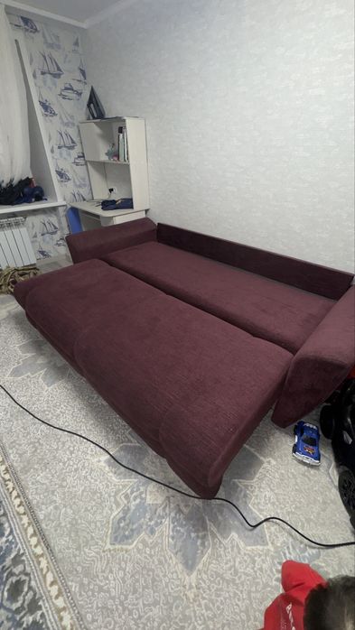 Продам диван в хорошем состояний