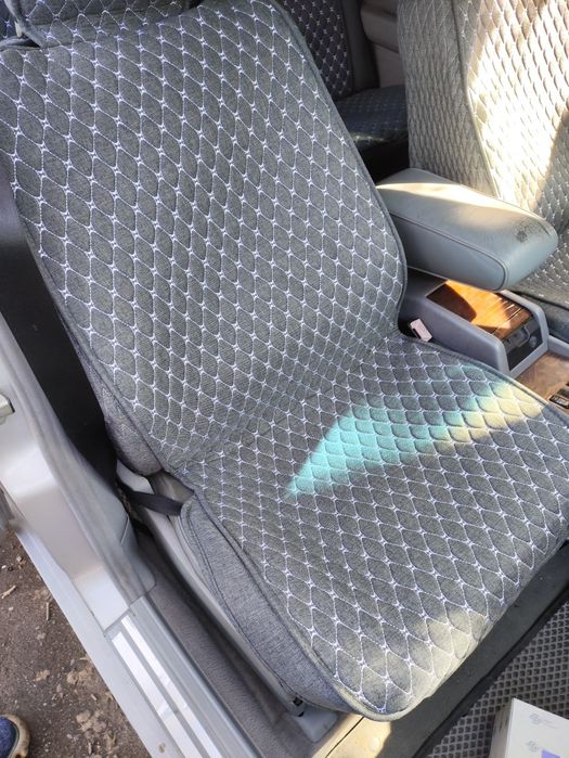 Чехлы на сиденья универсальные