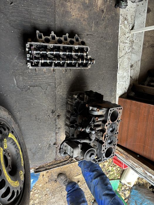 Блок, глава и валове за Vw/ Audi/ Seat 1.6 TDI 90/105кс 2008- 2015г