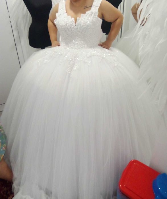 Булченска рокля, Корона кошничка за късметчета цвят шампанско дантела