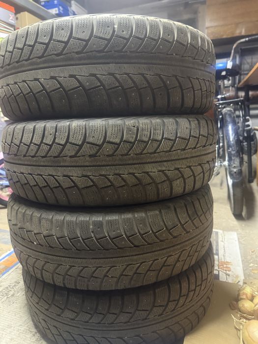 Продам зимние шины
