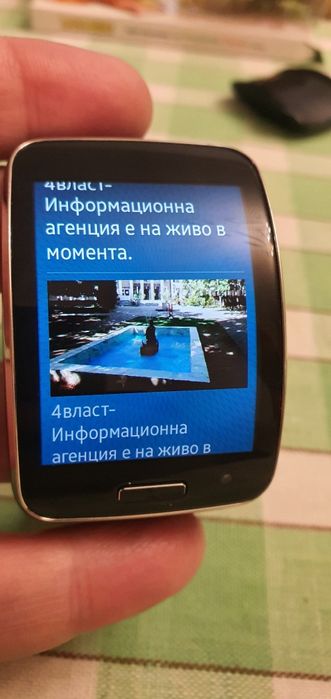 Продавам часовник Samsung Gear S