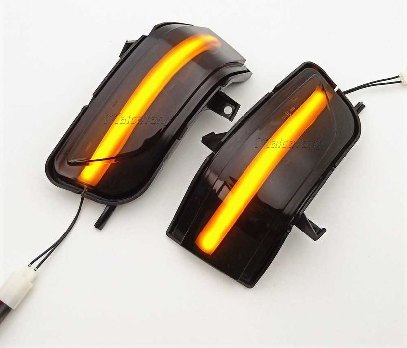 Динамични бягащи мигачи за огледалата заnХонда Honda Crosstour CR-V