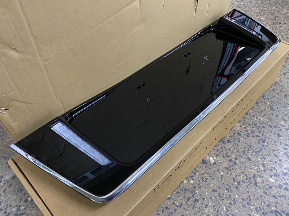 Задний подномерник Lexus LX 570