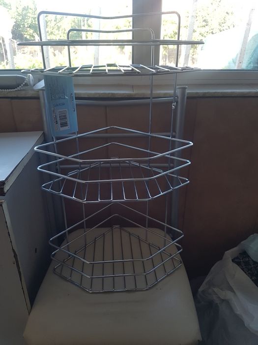 Етажерки за баня