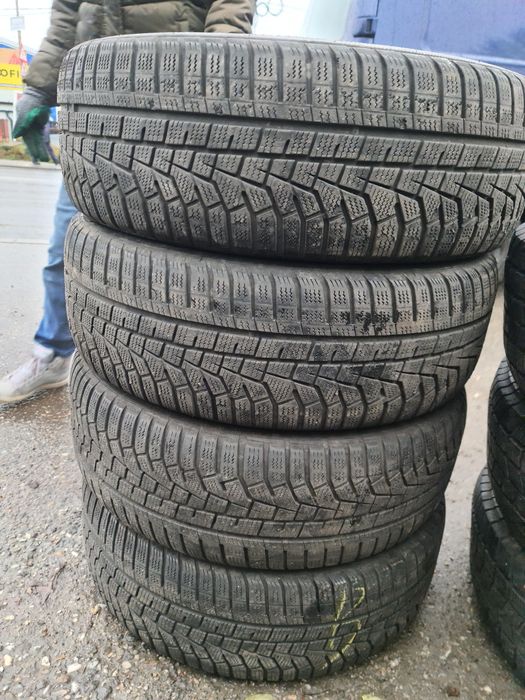 225 60 18 Hankook 8 anvelope iarna