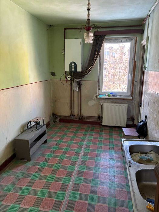 Vanzare APARTAMENT 2 CAMERE Mun Reghin (jud. Mures)