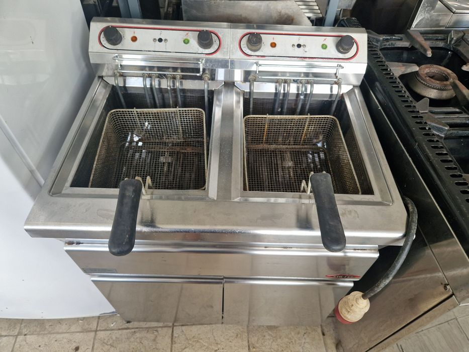 Bain Marie, masa calda, plite electrice cu banc