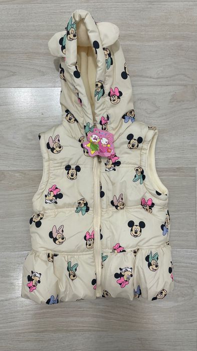 Безрукавка утепленная на девочку