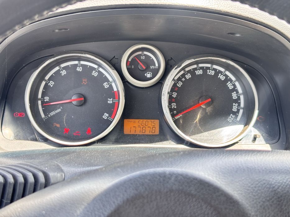 Продам opel antara