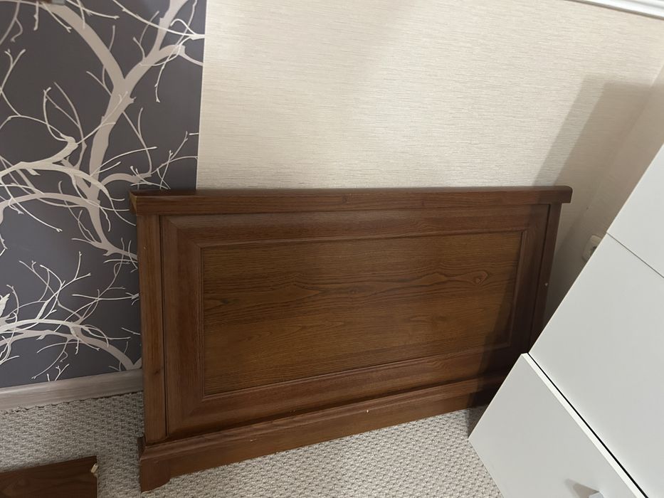 Кровать односпальная