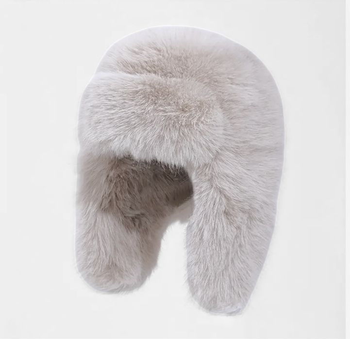 ПРОМО НОВИ ЦВЕТОВЕ модерни дамски пухени шапки с голями пухове