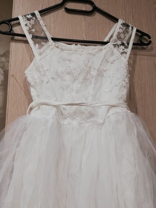 Детски рокли и пола