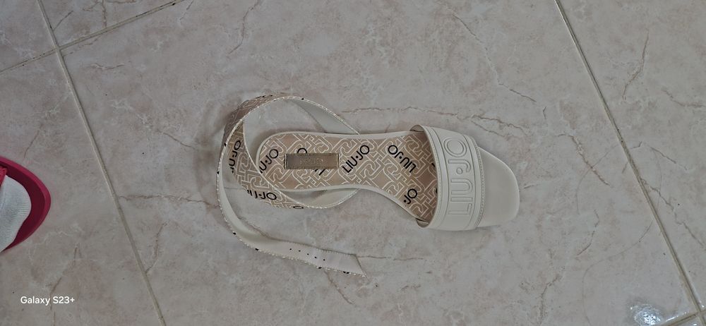 Liu jo бели сандали