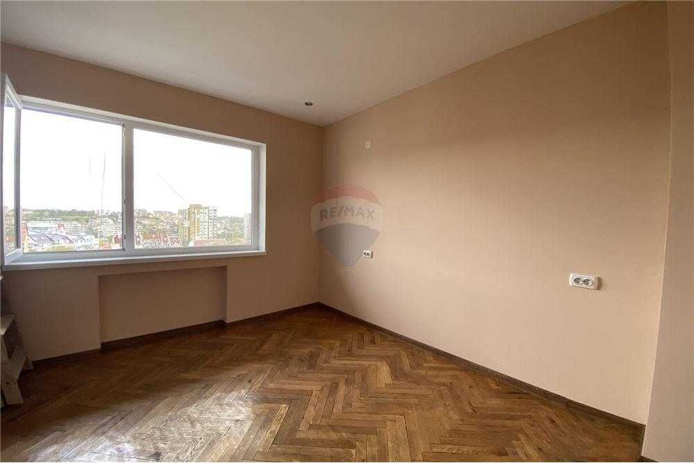 Продава се Тристаен апартамент в Шумен, Пазара - 77 кв.м за 1822 €/кв.м - Снимка #7