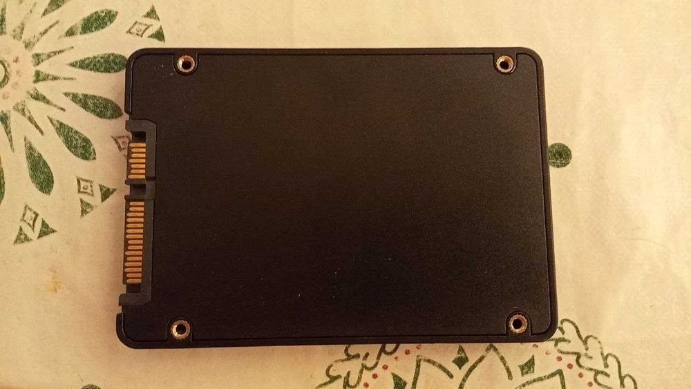 SSD накопитель 1Tb 2.5", SATA III