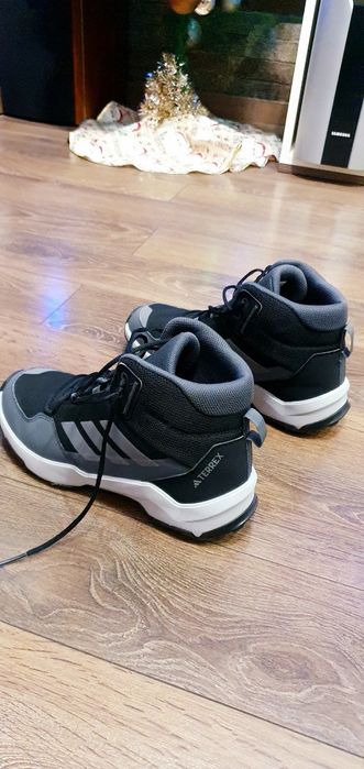 Adidas terrex-детски боти