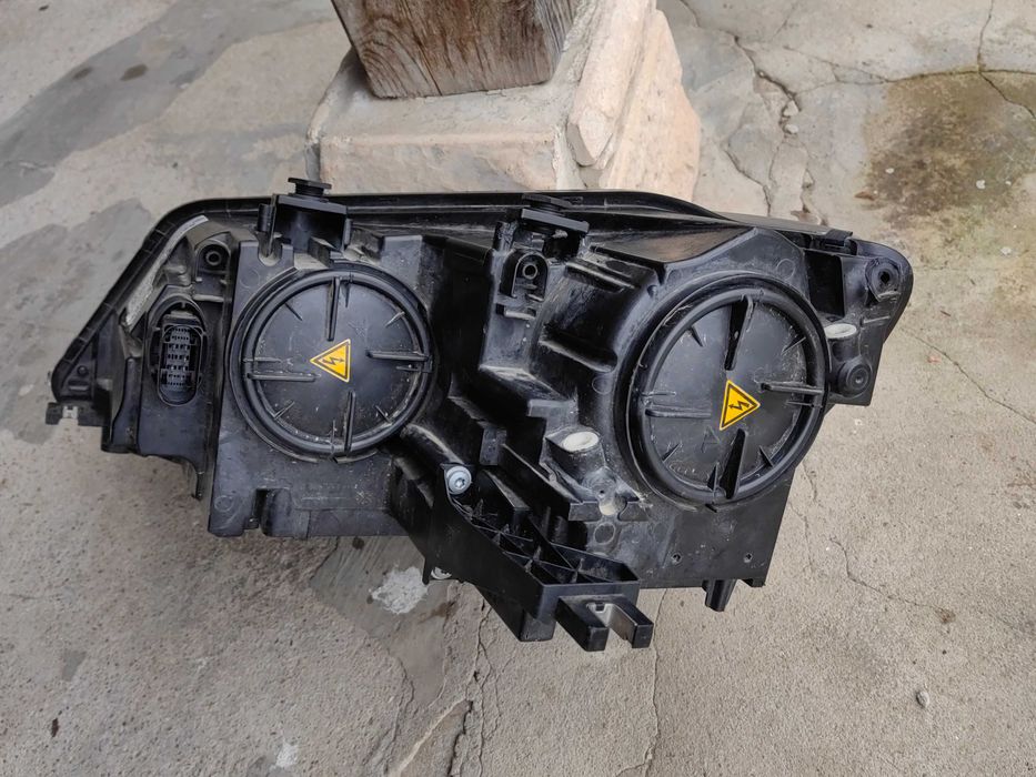 Фар Seat Alhambra Xenon десен / Фар Сеат Алхамбра ксенон Оригинален