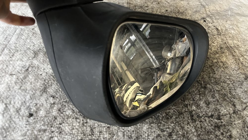 Peugeot 207 ляво огледало