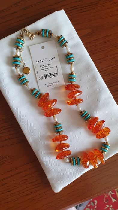 Колье из янтаря и бирюзы