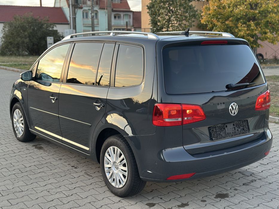 Vand Volkswagen Touaran 7 locuri Cup edition 2015 Euro5