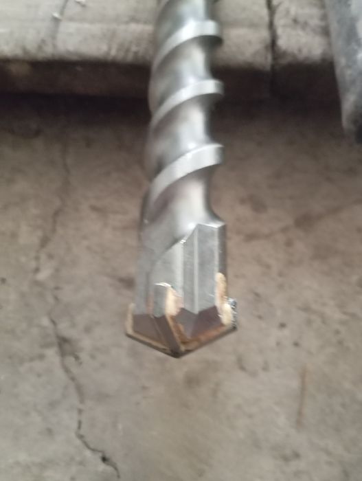 Продам бур матрих