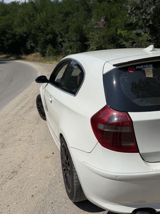 Vand bmw seria 1 e81 123d 204cp