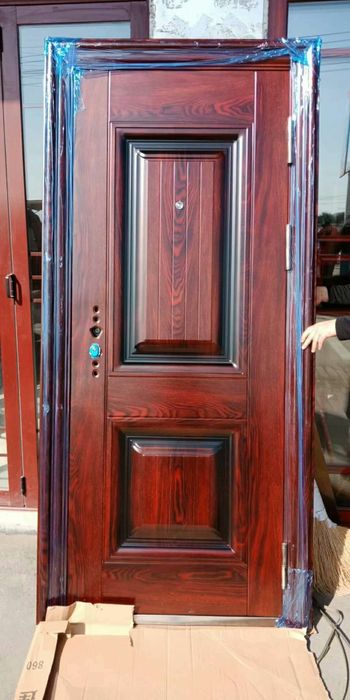 Метална врата 205/86см. 249лв + 19лв е доставката до офис на еко