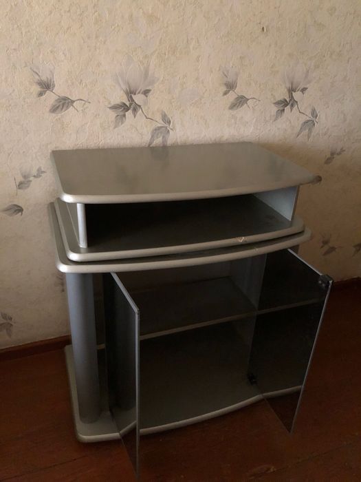 Тумба под ваш телевизор с вращающейся стойкой