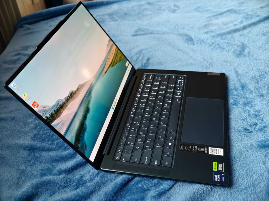 Lenovo Yoga Pro 7, Ultra 7 155h, RTX 4050, 32GB, 2.5К OLED в гаранция