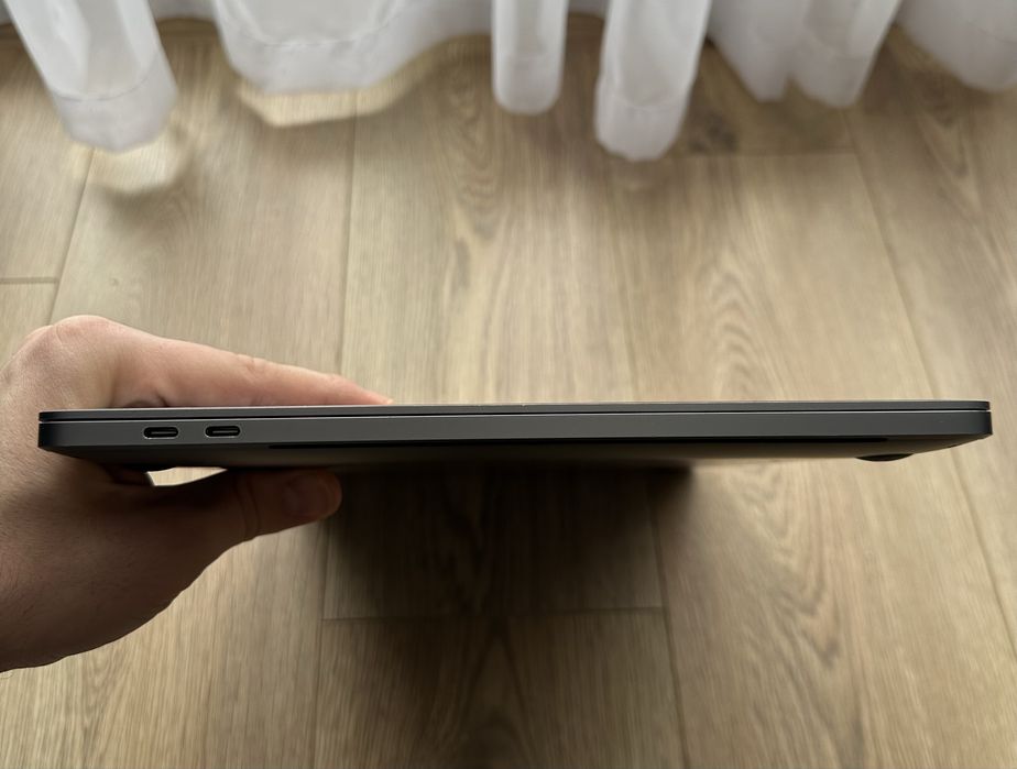 MacBook Pro 16” 2019 i7 / 16GB RAM / 512GB SSD – Отлично състояние