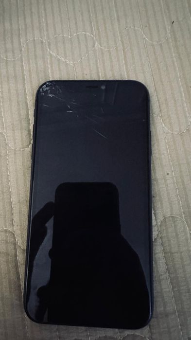 Айфон11 64гб все есть