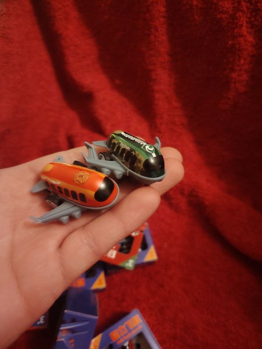 Мини самалетики по две сто тенге