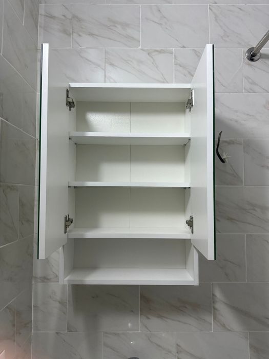 Продам шкаф в ванную