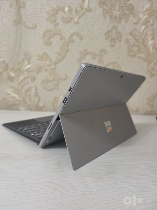 Microsoft Surface Pro 4