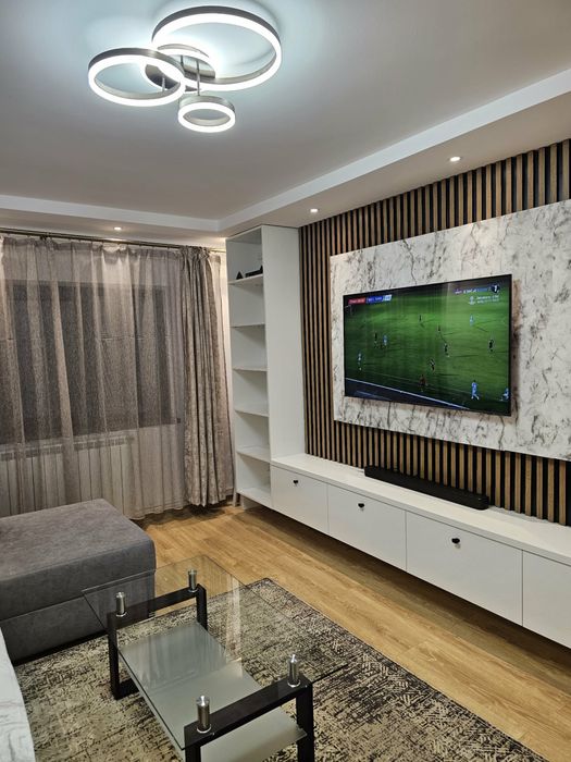 Vand apartament 67mp etaju 1